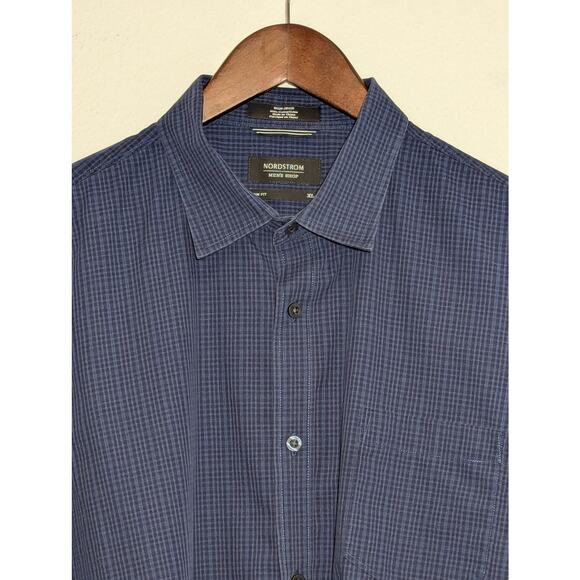 Nordstrom Men's Shirt XL Dark Blue Trim Fit Non-Iron Long Sleeve Button Down - Picture 2 of 6